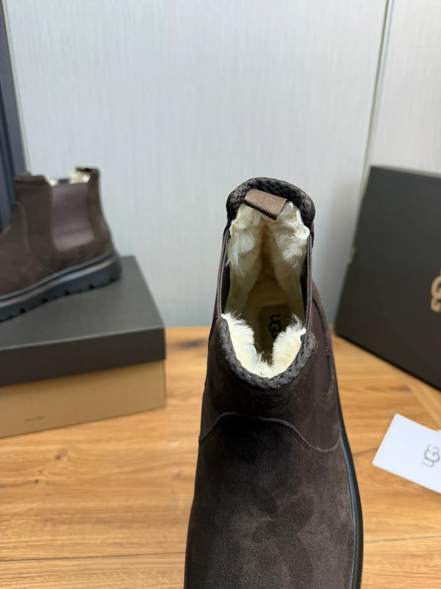 Men's shoes 💰480💰 [UGG] Hot winter warm boots 🐑Purely hand-stitched! Simple and stylish design, frosted cowhide➕Comfortable and warm wool➕UGG original outsole‼ ️Soft and comfortable to wear, good warmth retention, and excellent foot feel. Regular size 41-47